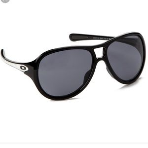 Oakley Twentysix.2 Women’s Aviator Sunglasses